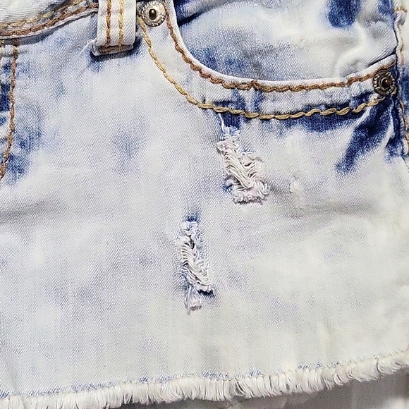 3 pairs denim shorts - Picture 8 of 13